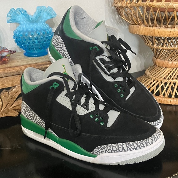 Jordan 3 Retro 'Pine Green Size 10.5 - Picture 1 of 6